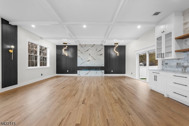 38 Pershing Pl