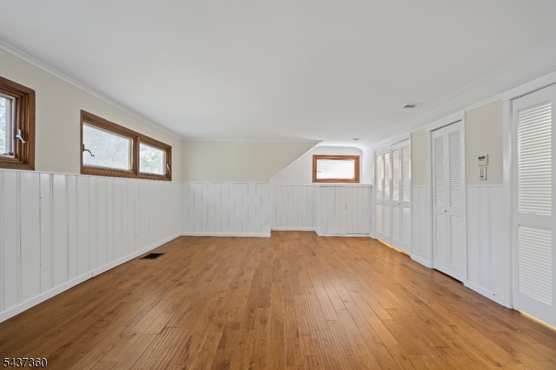 18 Aspen Rd