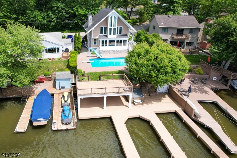 17 Forest Lake Dr