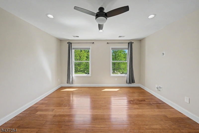 19 Trout Brook Ln