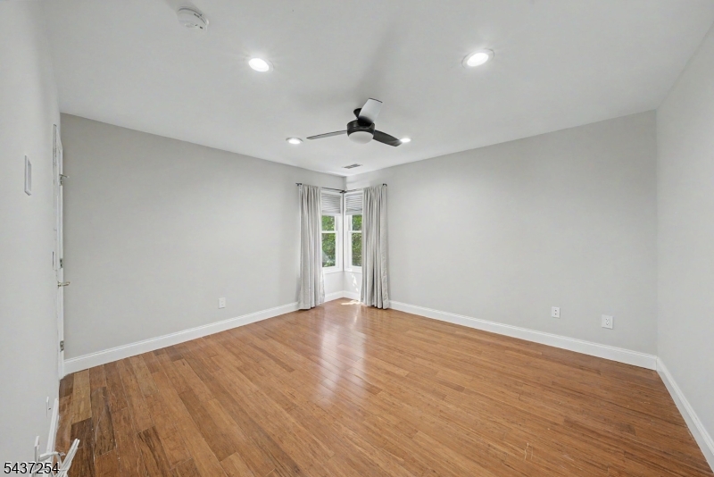 19 Trout Brook Ln