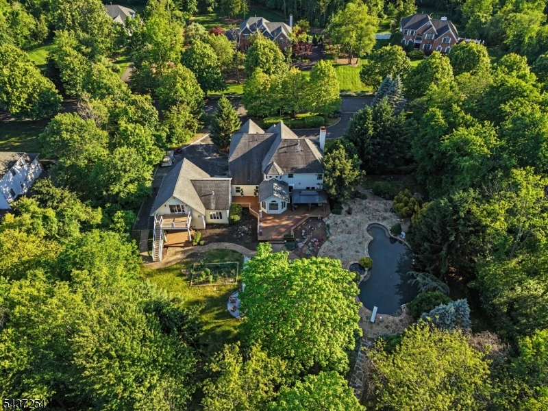 19 Trout Brook Ln