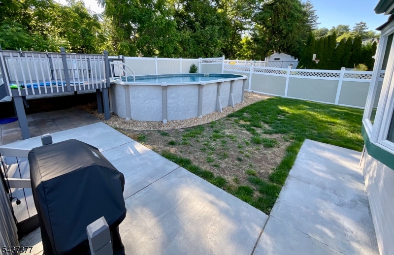11 Chadwick Dr