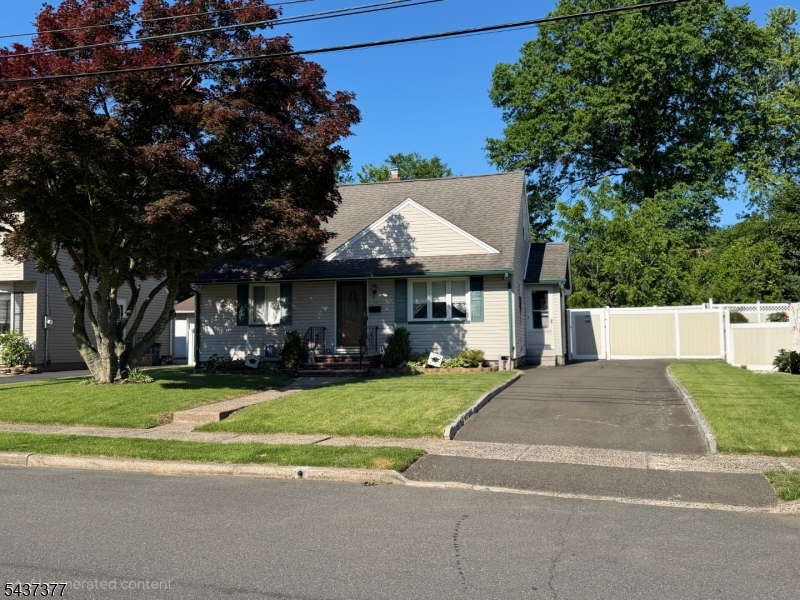 11 Chadwick Dr