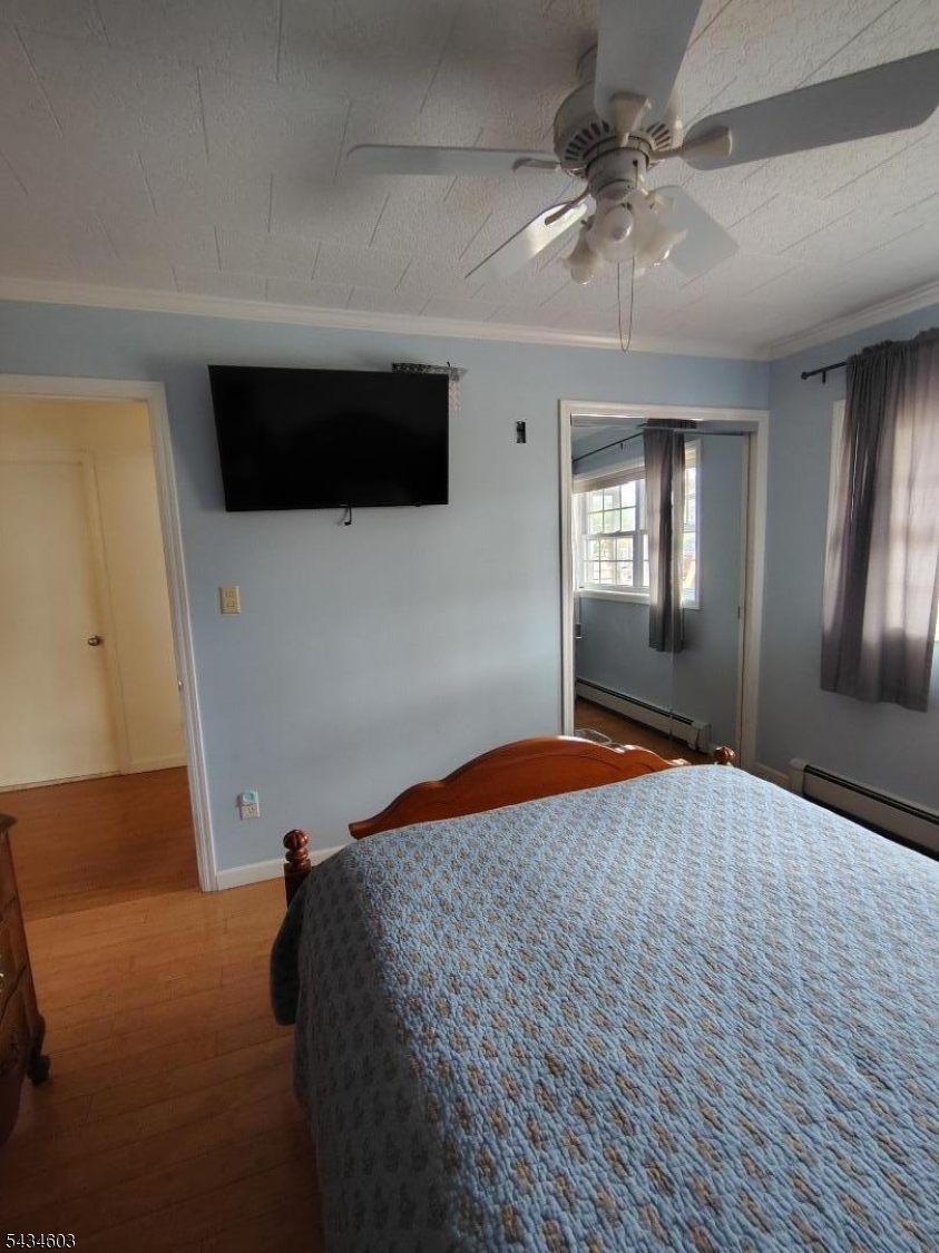 442 River Rd