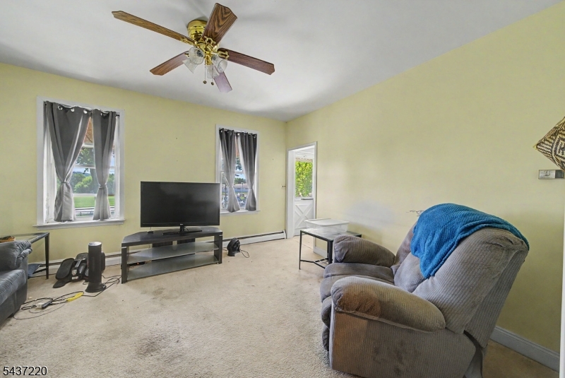 700 Vulcanite Ave