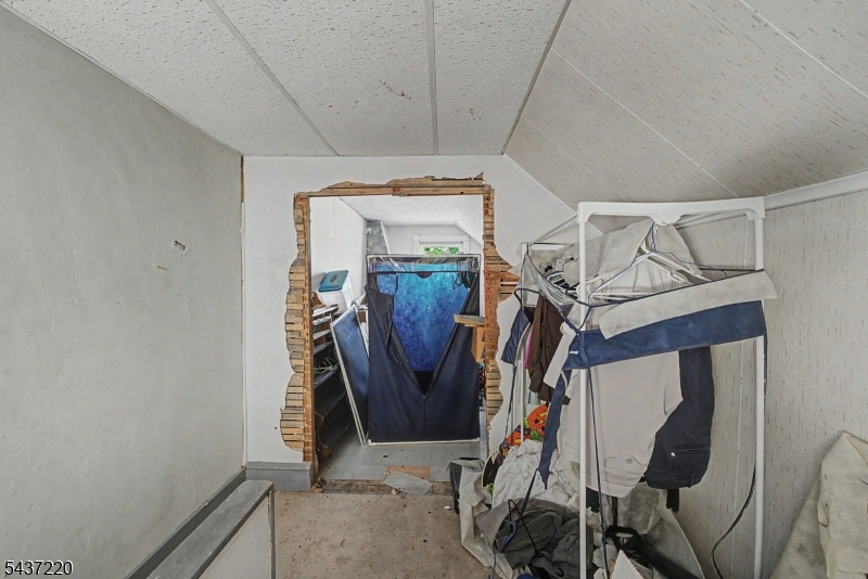 700 Vulcanite Ave