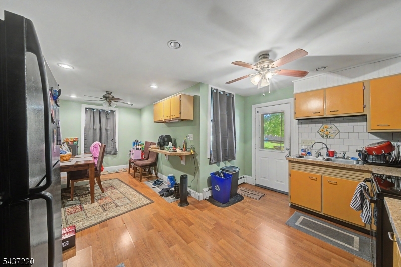 700 Vulcanite Ave
