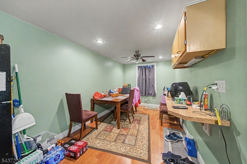 700 Vulcanite Ave