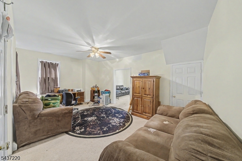 700 Vulcanite Ave