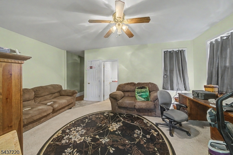 700 Vulcanite Ave