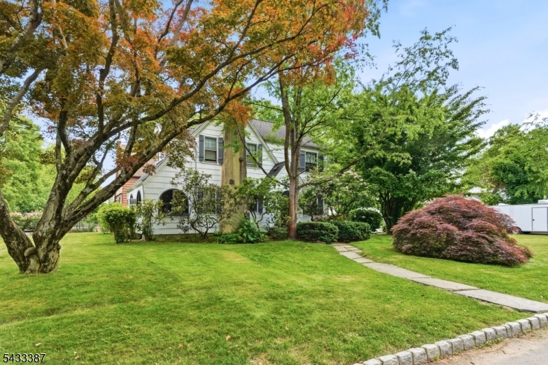 128 Meisel Ave