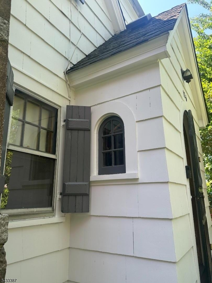 128 Meisel Ave