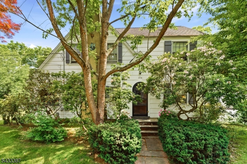 128 Meisel Ave