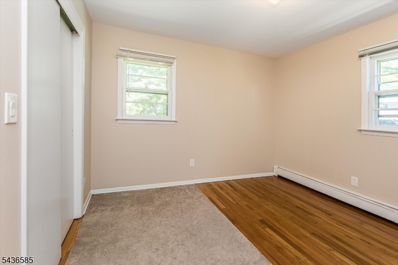 5 Pinewood Ter