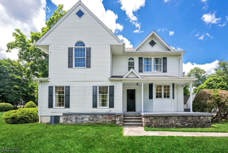 457 Russell Ave