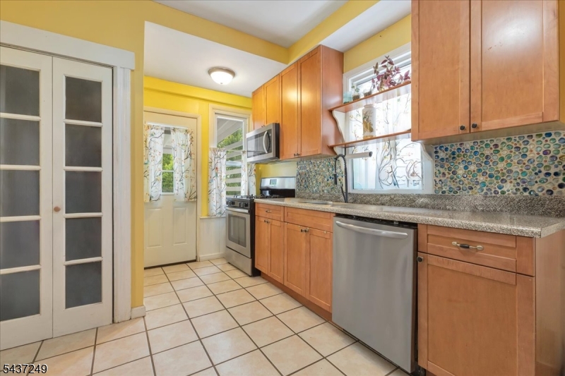 126 Berwyn St