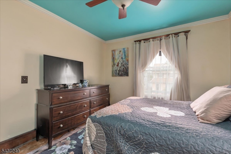 126 Berwyn St