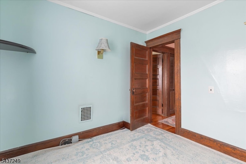 126 Berwyn St