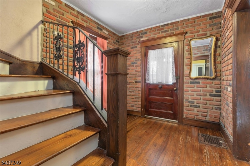 126 Berwyn St