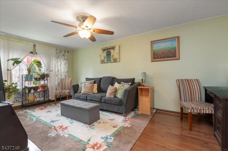 126 Berwyn St