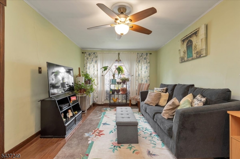 126 Berwyn St