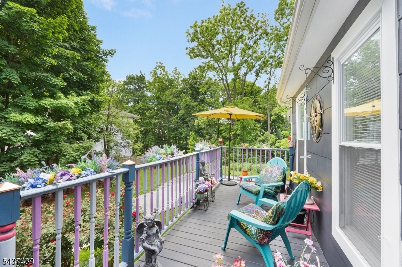 16 Sycamore St