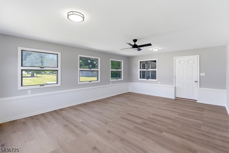 10 Red Oak Way