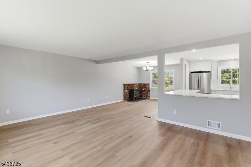 10 Red Oak Way