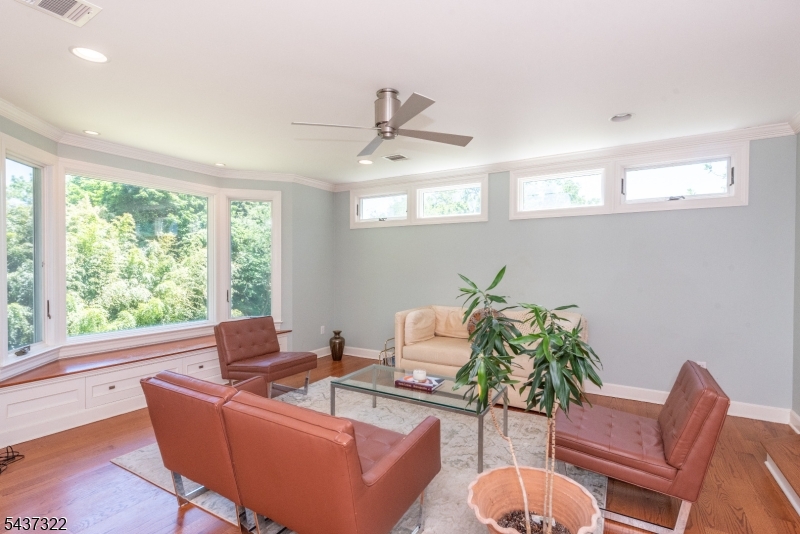 591 Highland Ave