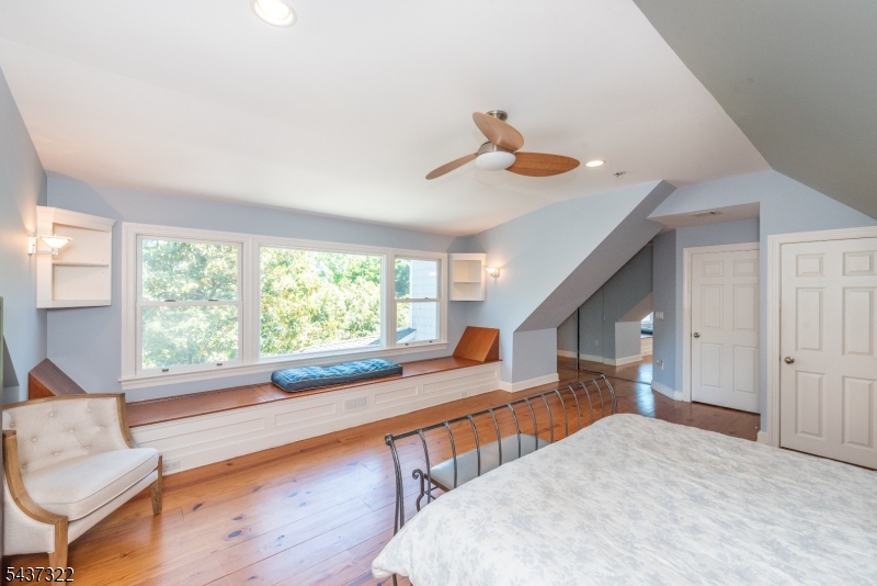 591 Highland Ave