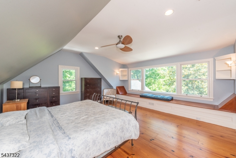 591 Highland Ave