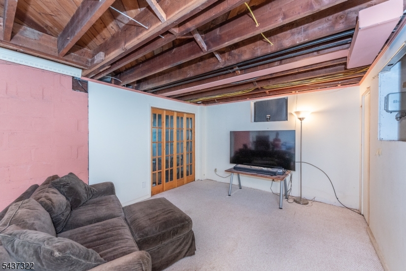 591 Highland Ave