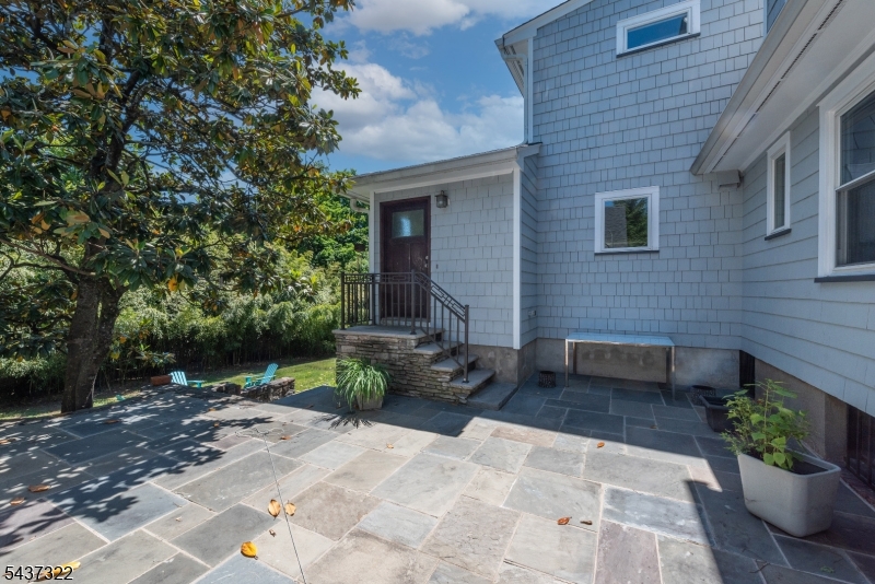 591 Highland Ave