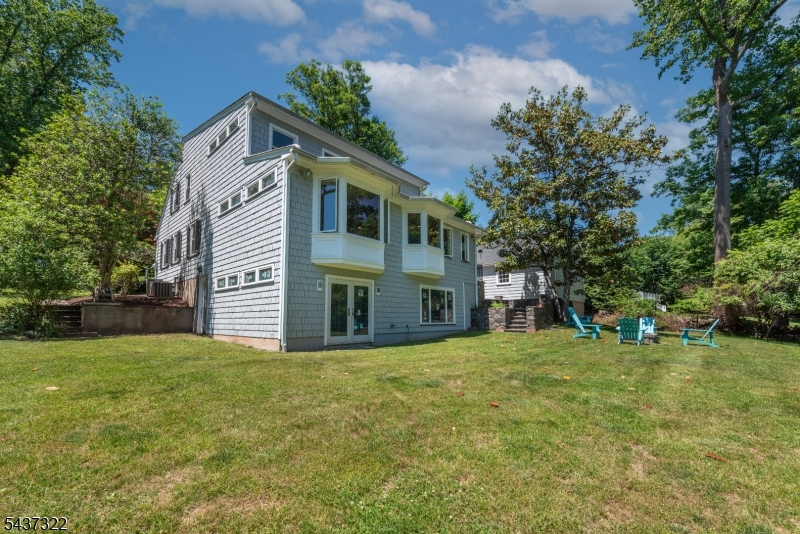 591 Highland Ave