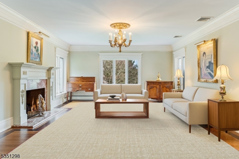14 Bliss Rd