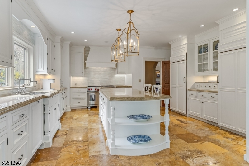 14 Bliss Rd