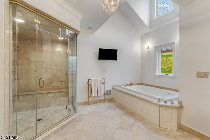14 Bliss Rd