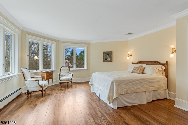 14 Bliss Rd