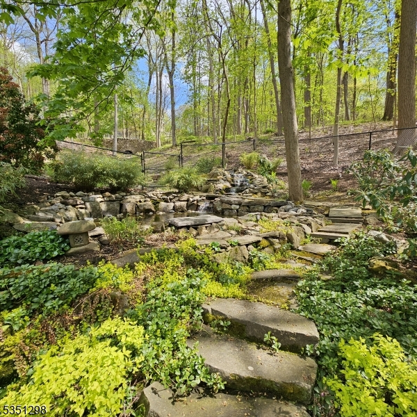 14 Bliss Rd