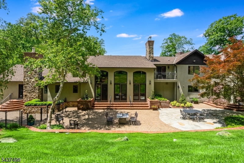 14 Bliss Rd