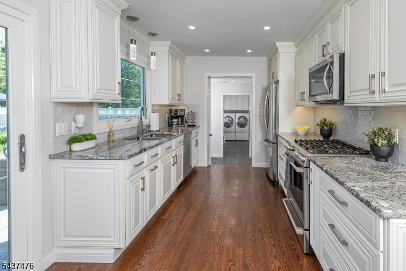 22 Cleveland Cir
