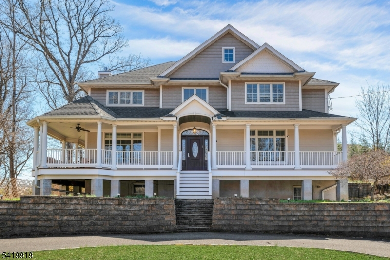 26 Sunset Rd