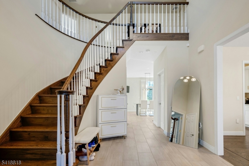26 Sunset Rd