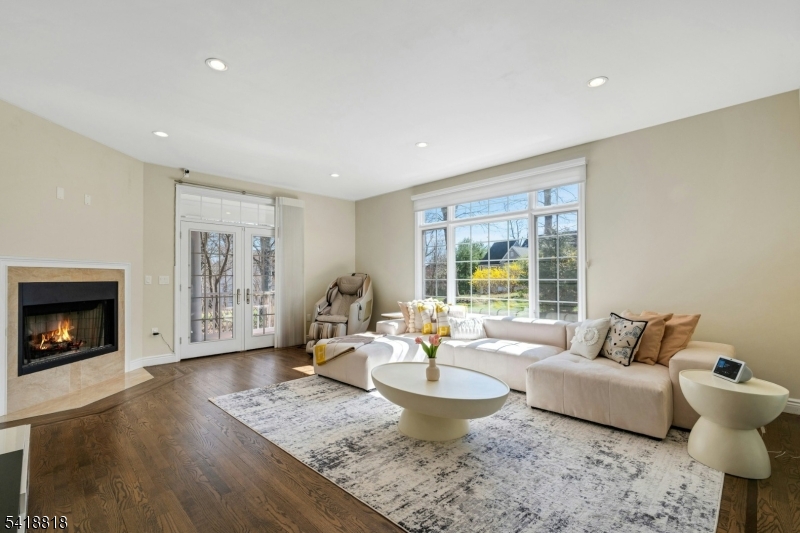 26 Sunset Rd