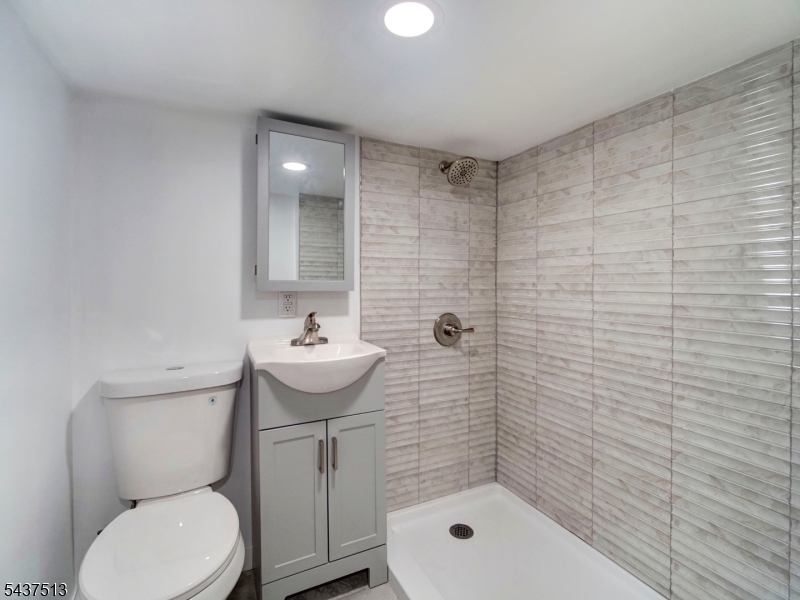 626 Tremont Ave