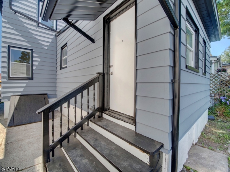 626 Tremont Ave