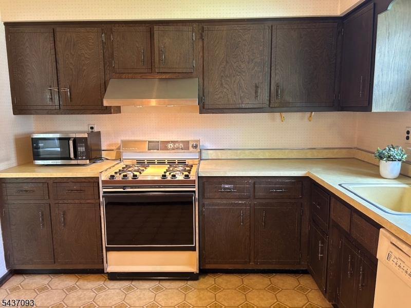 120 S Scotch Plains Ave