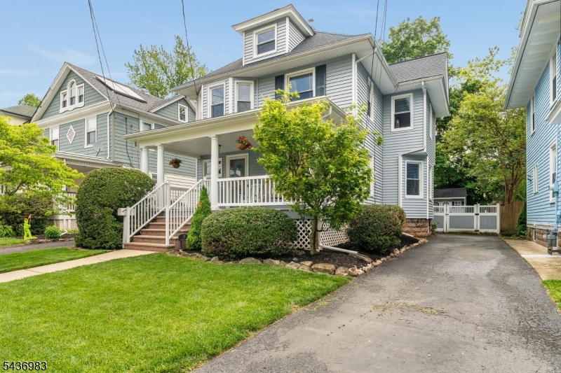 28 Codington Pl