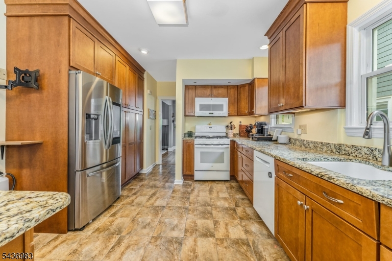 28 Codington Pl